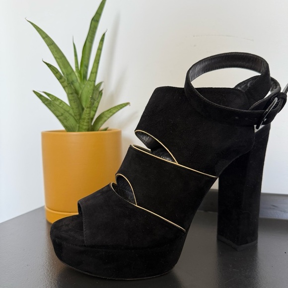 Stuart Weitzman black suede Slits platform heel sandals - size 8 - Picture 5 of 8